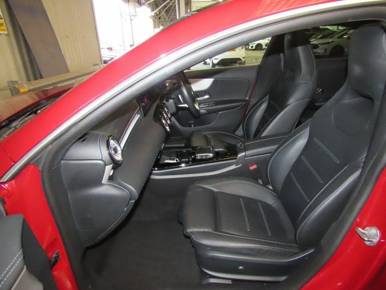 Mercedes-Benz CLA Class Amg Line Premium #9