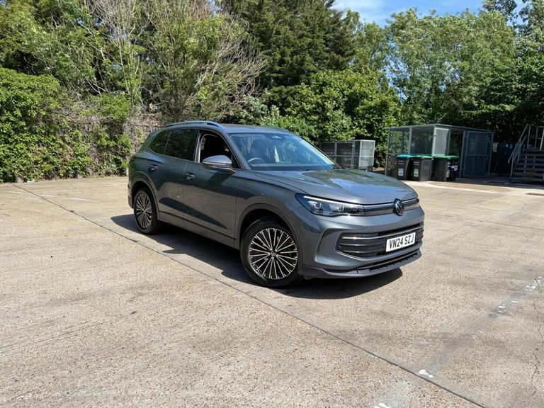 Volkswagen Tiguan 1.5 Etsi Mhev Match Dsg Euro 6 Ss VN24SZJ #2