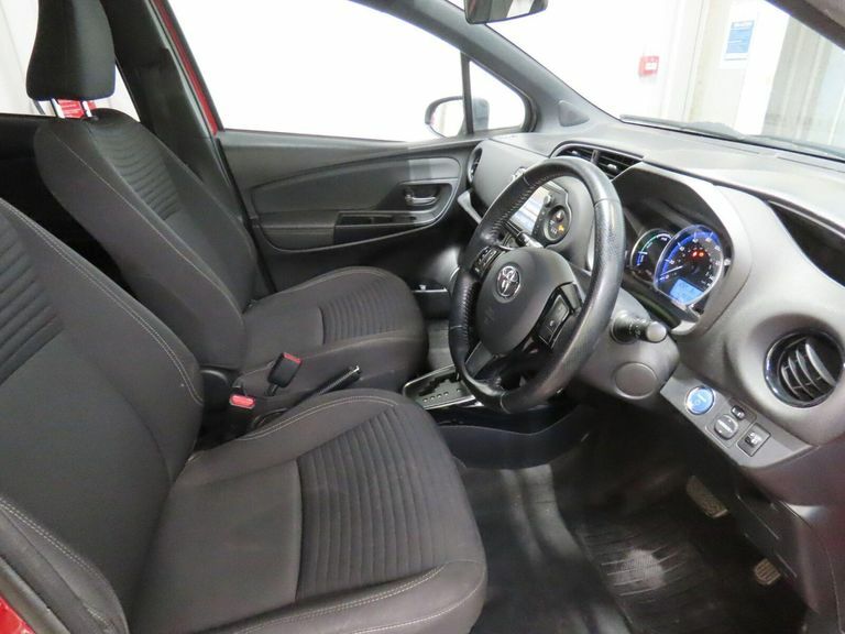 Toyota Yaris  Grey #9