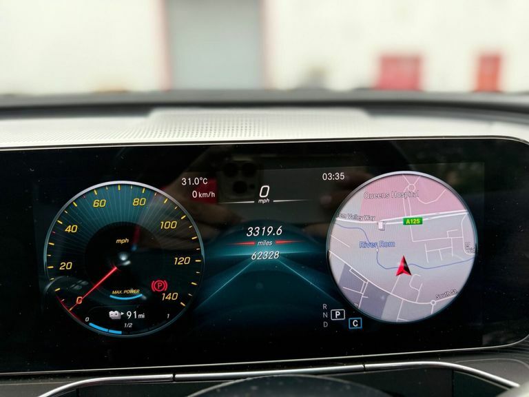 Mercedes-Benz EQC Amg Line White #35