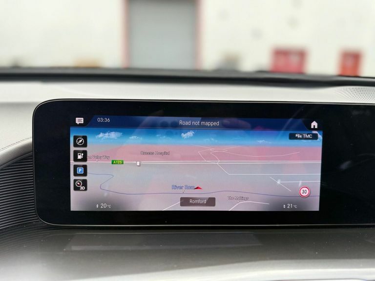 Mercedes-Benz EQC Amg Line White #30