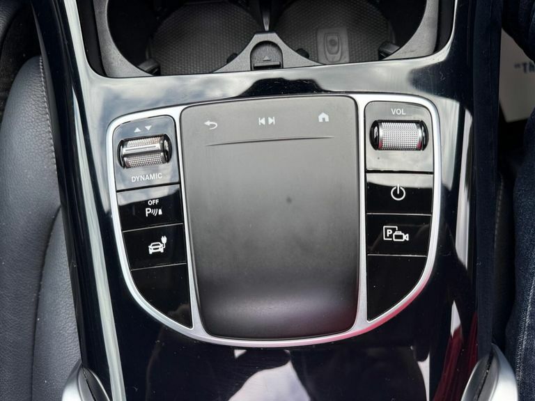 Mercedes-Benz EQC Amg Line White #25