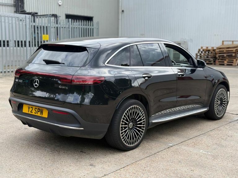 Mercedes-Benz EQC Amg Line White #11