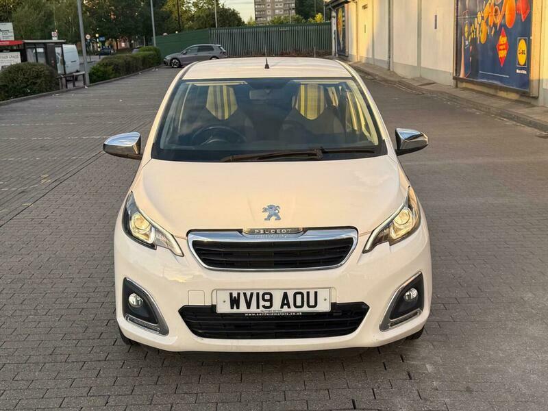 Peugeot 108 1.0 Collection 2 Tronic WV19AOU White #3