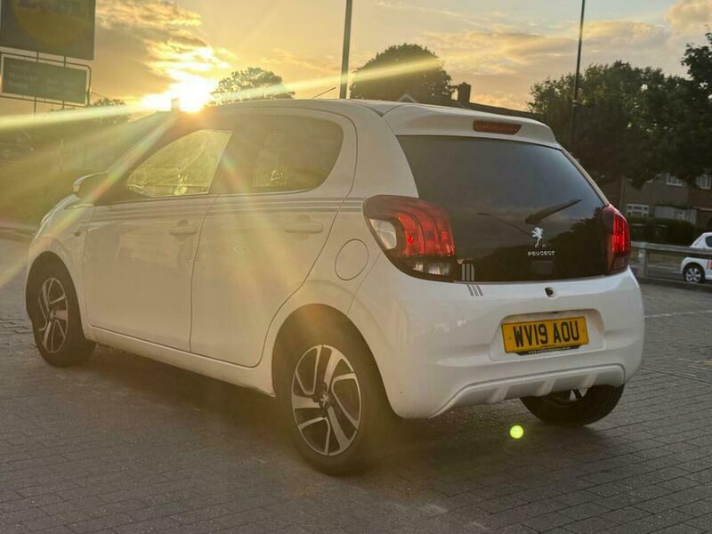 Peugeot 108 1.0 Collection 2 Tronic WV19AOU White #5