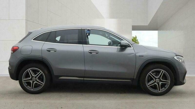 Mercedes-Benz C Class 1.3 Gla250e 15.6Kwh Exclusive Grey #4