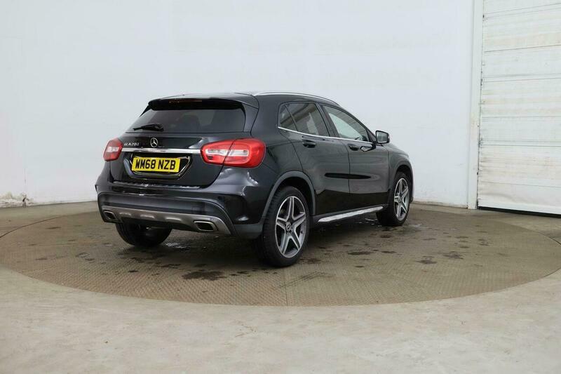 Mercedes-Benz C Class 1.6 Gla200 Amg Line Black #6