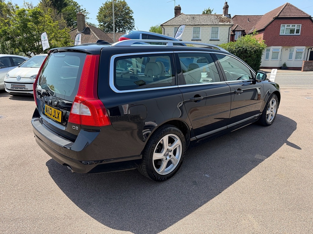 Volvo V70 D5 Se Lux Black #2