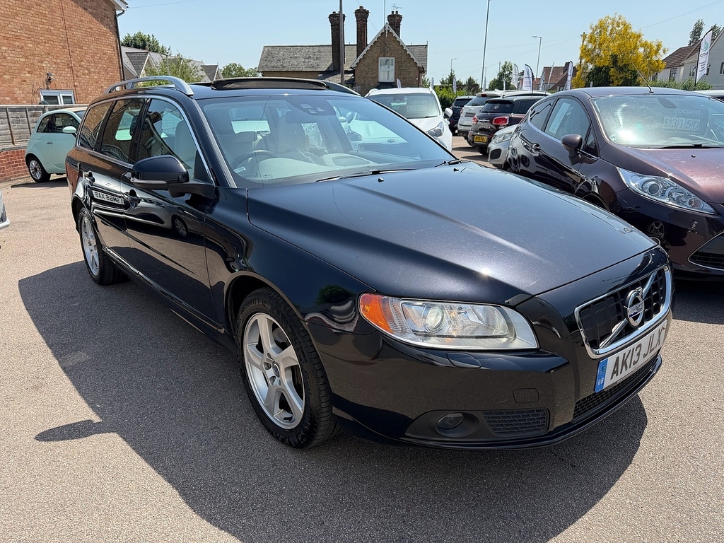 Volvo V70 D5 Se Lux Black