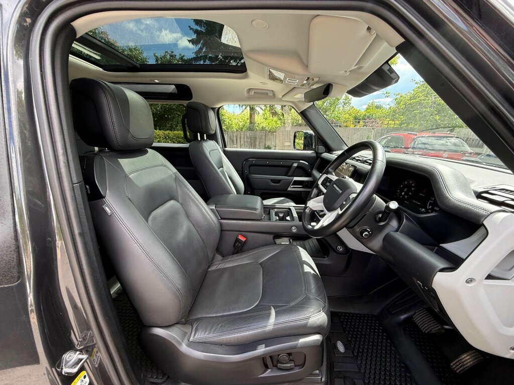 Land Rover Defender 90 Suv #9