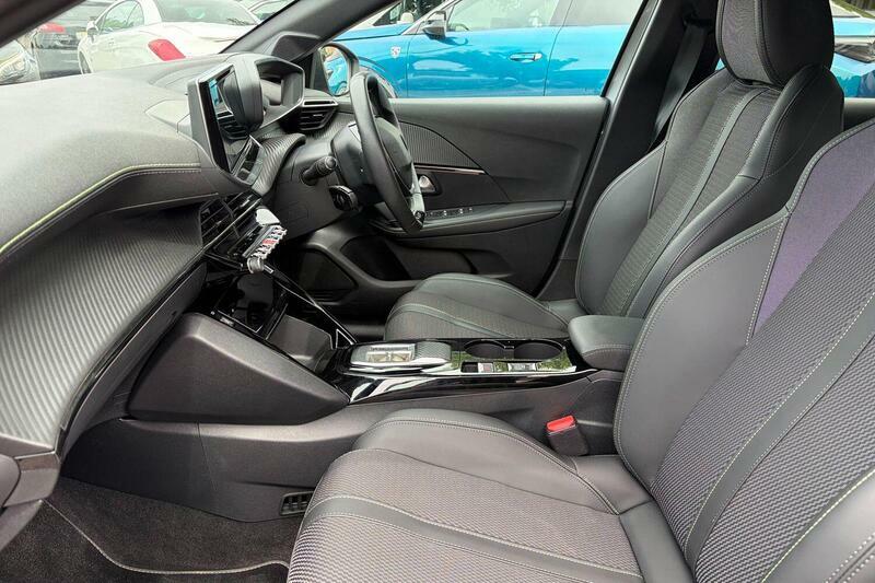 Peugeot e-208 51Kwh Gt 7.4Kw Charger HJ74CZW Grey #2