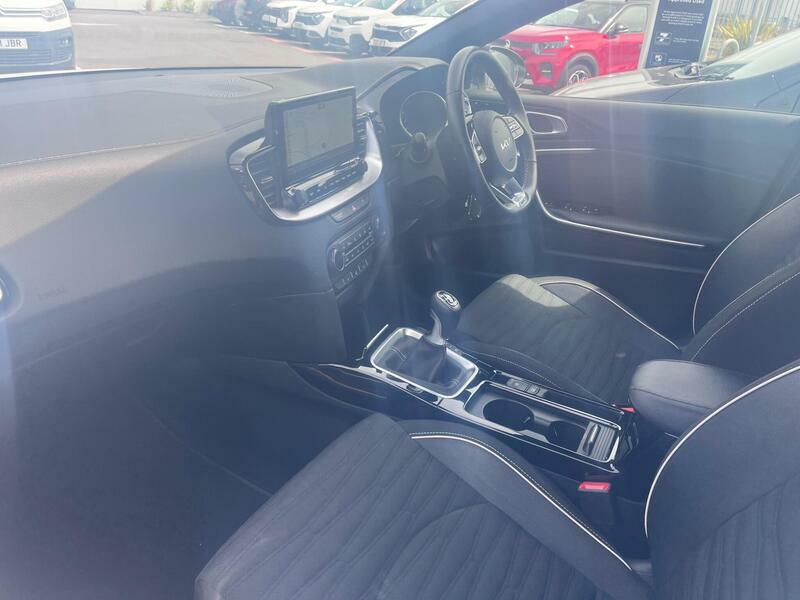 Kia Ceed 1.5 T-gdi Gt-line Euro 6 Ss WP24DWO White #2