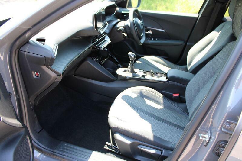 Peugeot 2008 1.2 Puretech Allure Euro 6 Ss ML24LSN Grey #2