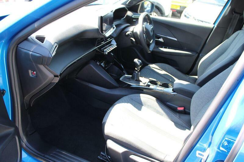 Peugeot 2008 1.2 Puretech Allure Euro 6 Ss MJ24LUO Blue #2