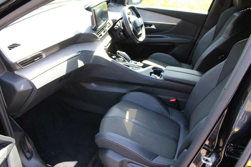 Peugeot 3008 1.2 Puretech Gt Eat Euro 6 Ss LF72DHS Black #2