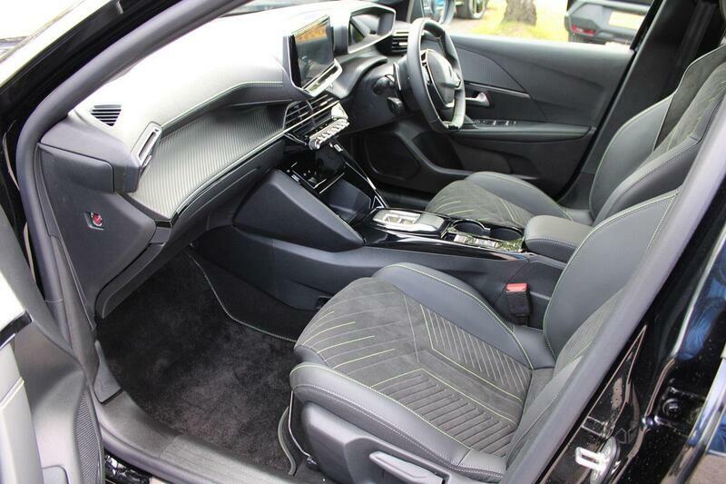 Peugeot 208 1.2 Gt Premium E-dsc6 Euro 6 Ss KK25GYC Black #2
