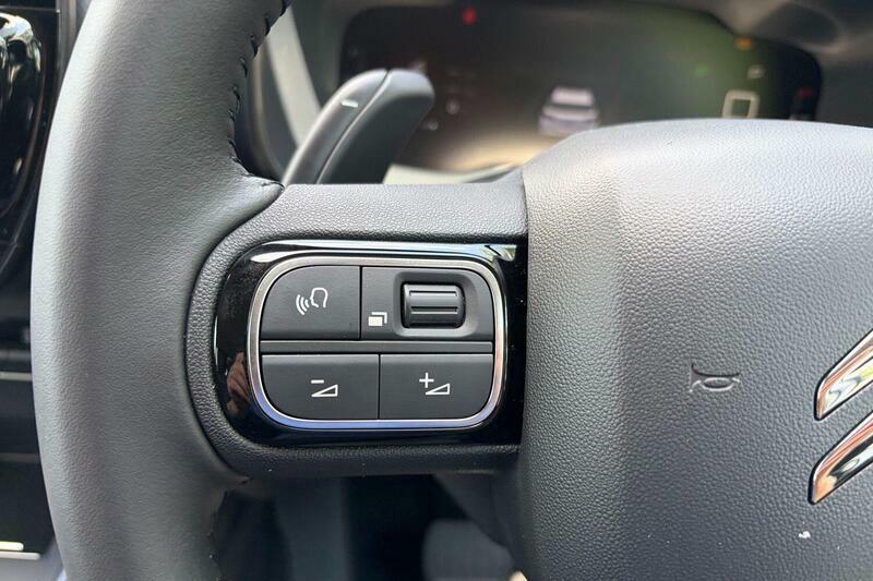 Citroen C5 Aircross 1.2 Hybrid 145 Max Red #10