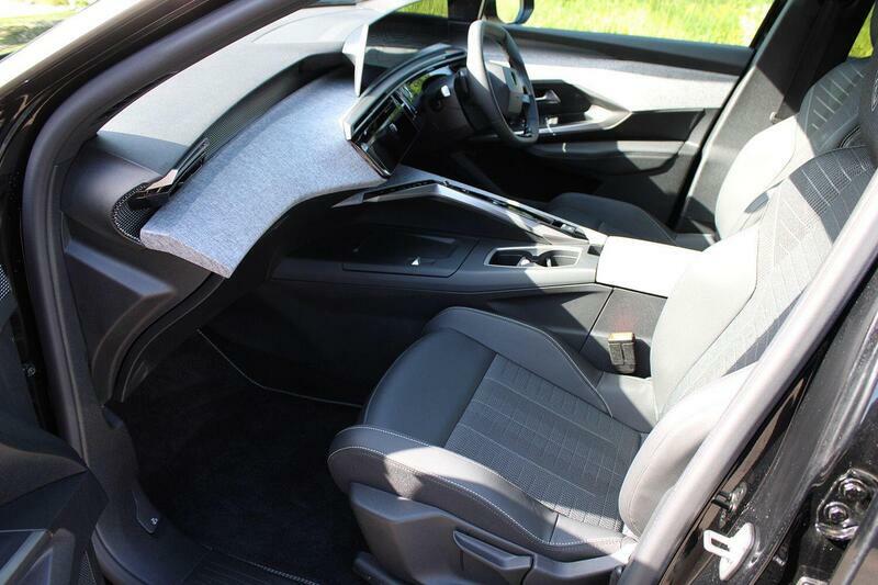Peugeot 3008 1.2 Gt E-dsc6 Euro 6 Ss KJ25WBU Black #2