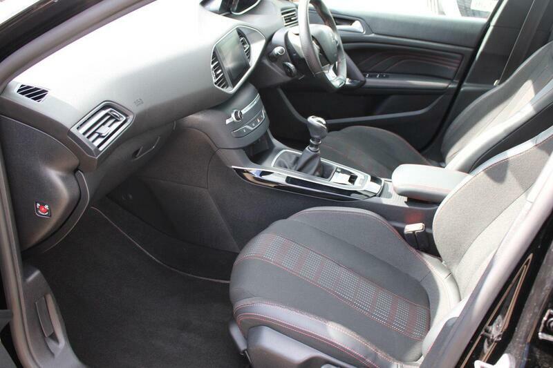 Peugeot 308 1.5 Bluehdi Gt Line Euro 6 Ss Black #2
