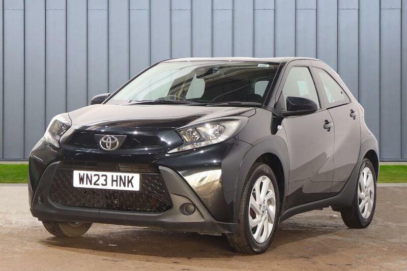 Toyota Aygo X 1.0 Vvt-i Pure Euro 6 Ss WN23HNK Black #4