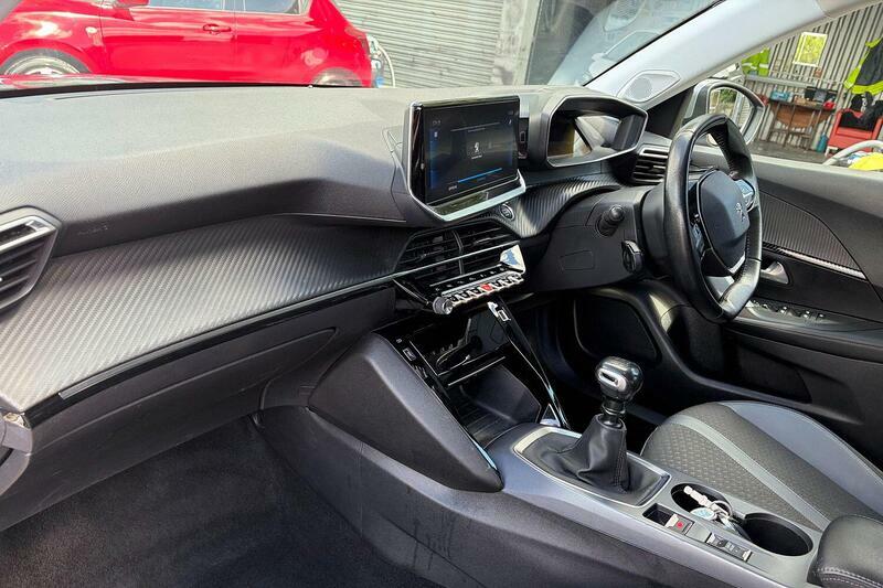 Peugeot 2008 1.2 Puretech Allure Premium Euro 6 Ss Grey #2