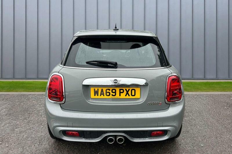 Mini Hatch 2.0 Cooper S Exclusive Steptronic Euro 6 Ss WA69PXO Grey #5