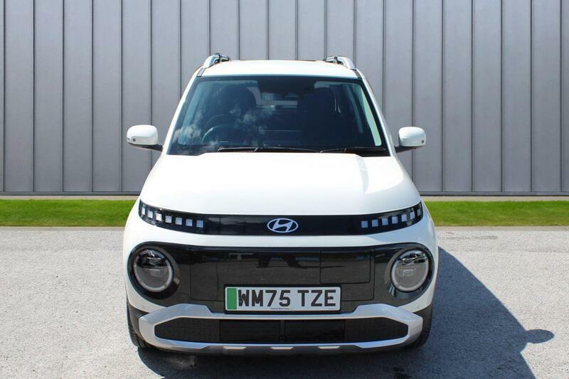Hyundai Inster Long Range 49Kwh 02 Beige #3