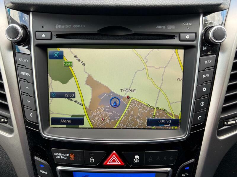 Hyundai I30 1.6 Premium Euro 6 Grey #5