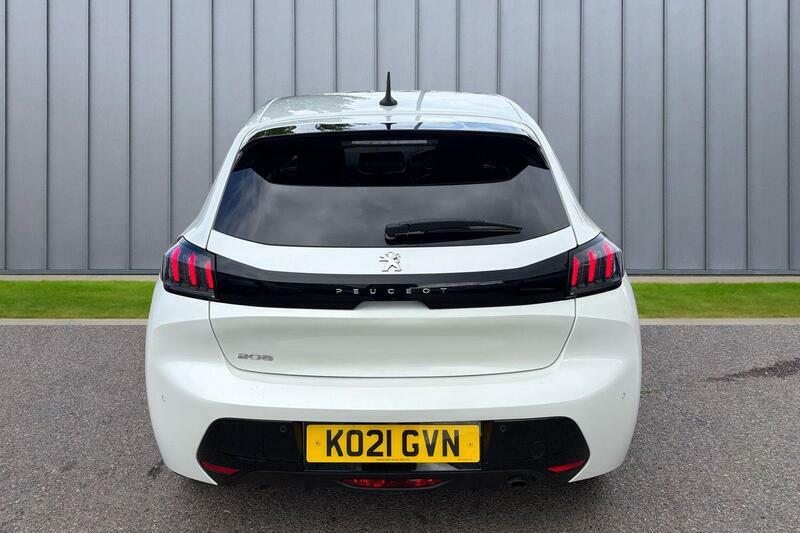Peugeot 208 1.2 Puretech Allure Premium Euro 6 Ss White #5
