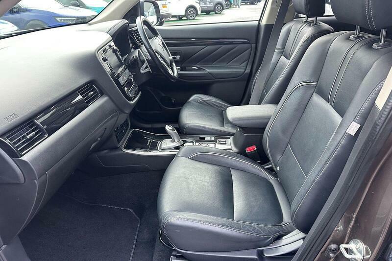 Mitsubishi Outlander 2.0H 12Kwh 4H Cvt 4Wd Euro 6 Ss Brown #2