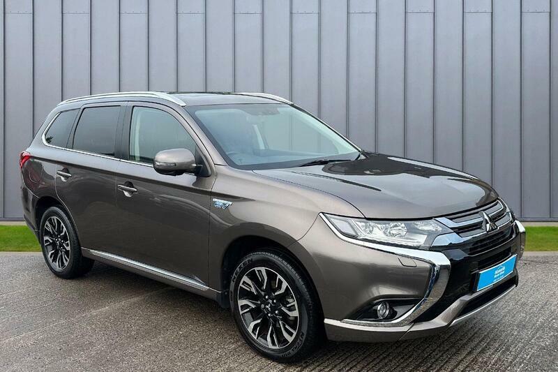 Mitsubishi Outlander 2.0H 12Kwh 4H Cvt 4Wd Euro 6 Ss Brown