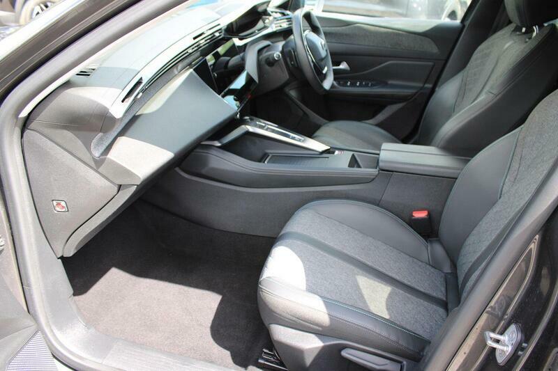 Peugeot 408 1.2 Puretech Allure Premium Fastback Eat Euro 6 S Grey #2