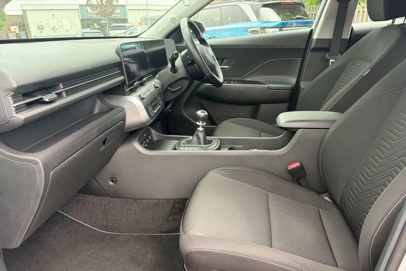 Hyundai Kona 1.0 T-gdi Advance Euro 6 Ss Silver #2