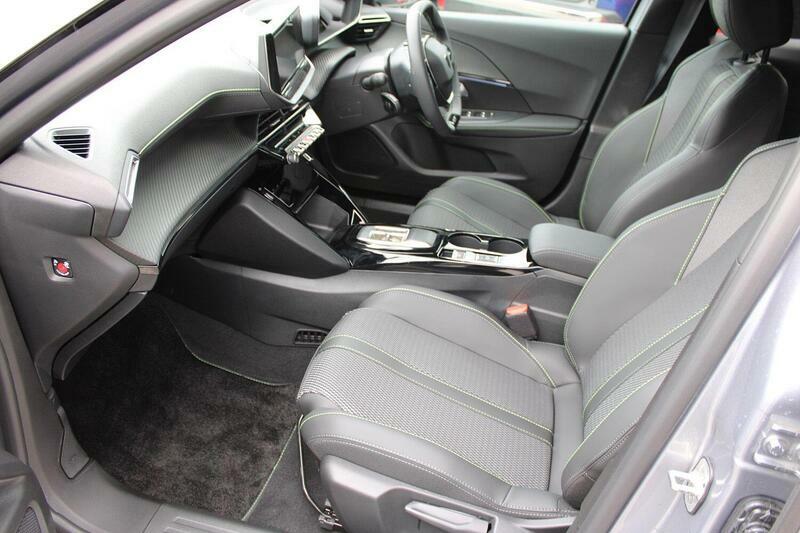 Peugeot e-2008 54Kwh Gt 7Kw Charger Grey #2