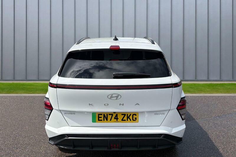 Hyundai Kona 65.4Kwh N Line White #6