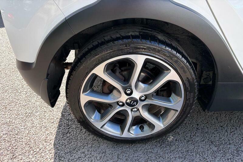 Kia Picanto Hatchback 3 201818 Silver #19