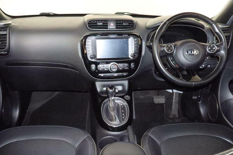 Kia Soul Crdi Connect Black #10
