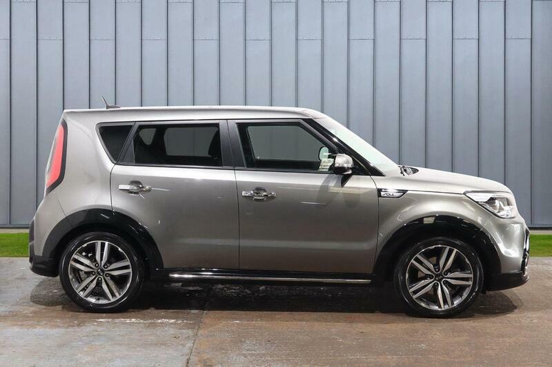 Kia Soul Crdi Connect Black #8