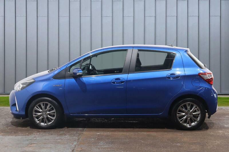 Toyota Yaris Excel Blue #5