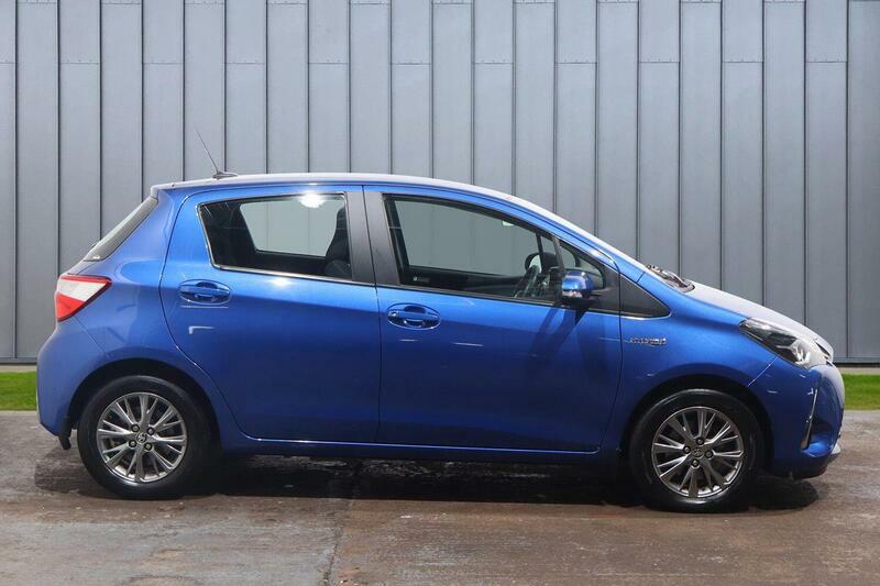 Toyota Yaris Excel Blue #7