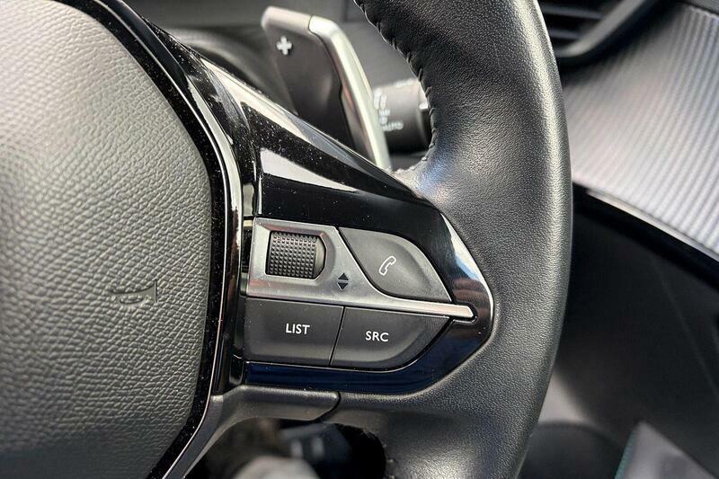 Peugeot 208 Puretech Allure Hatchback Black #12