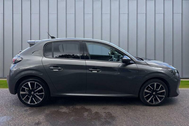 Peugeot 208 Puretech Allure Hatchback Black #7