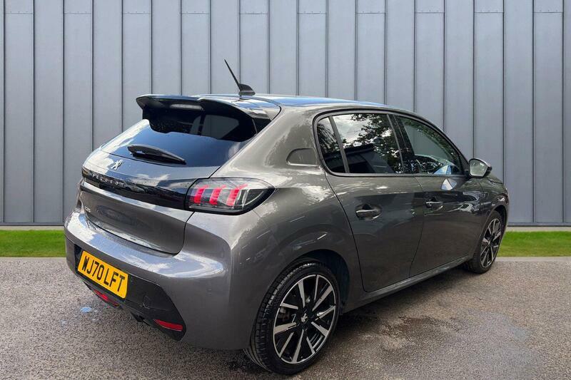 Peugeot 208 Puretech Allure Hatchback Black #8