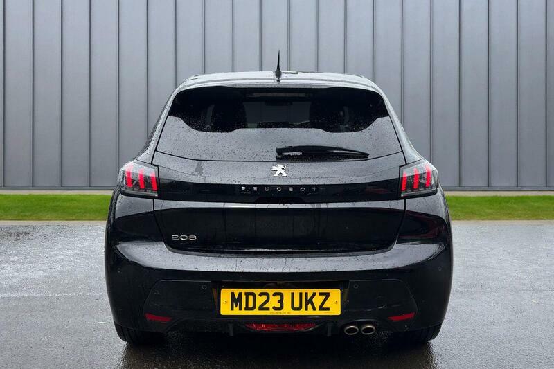 Peugeot 208 1.2 Puretech Allure Premium Eat Euro 6 Ss Black #6