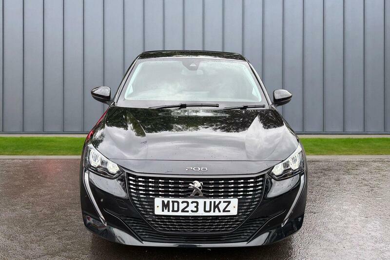 Peugeot 208 1.2 Puretech Allure Premium Eat Euro 6 Ss Black #3