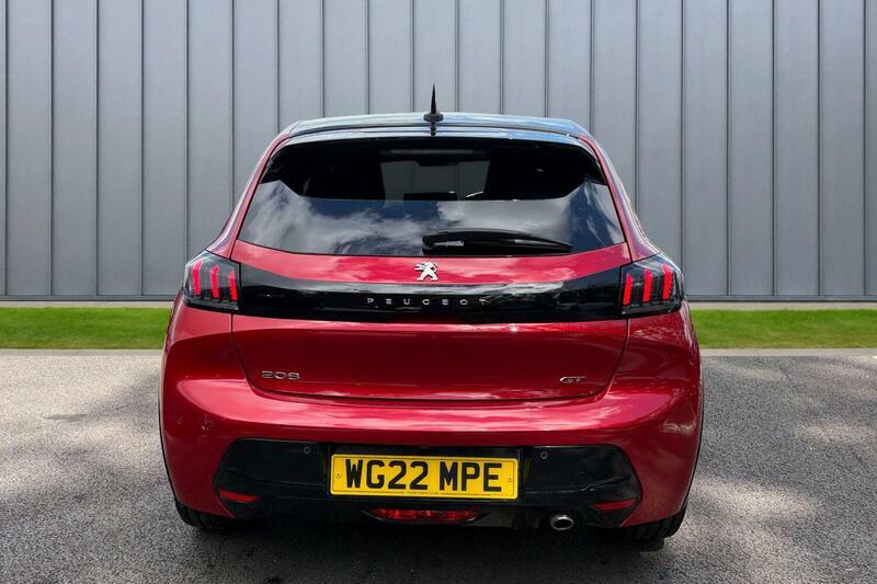 Peugeot 208 1.2 Puretech Active Premium Black #7
