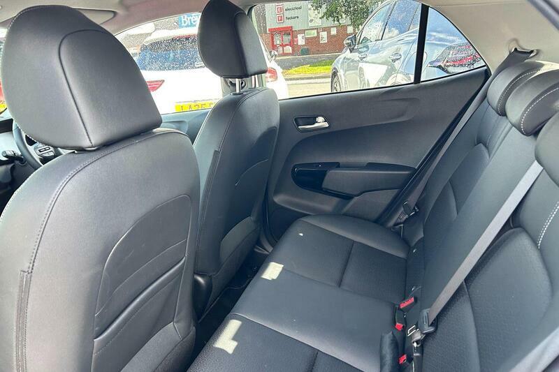 Kia Picanto 1.0 2 Black #12