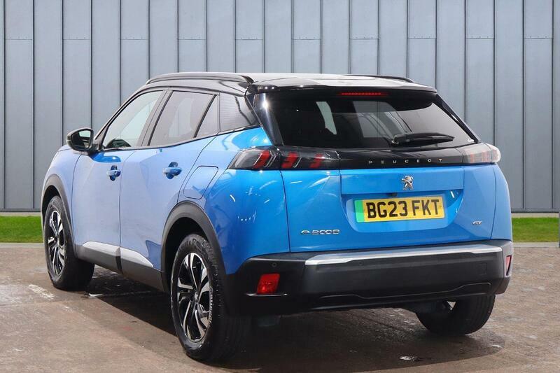Peugeot e-2008 50Kwh Gt 7Kw Charger Blue #3