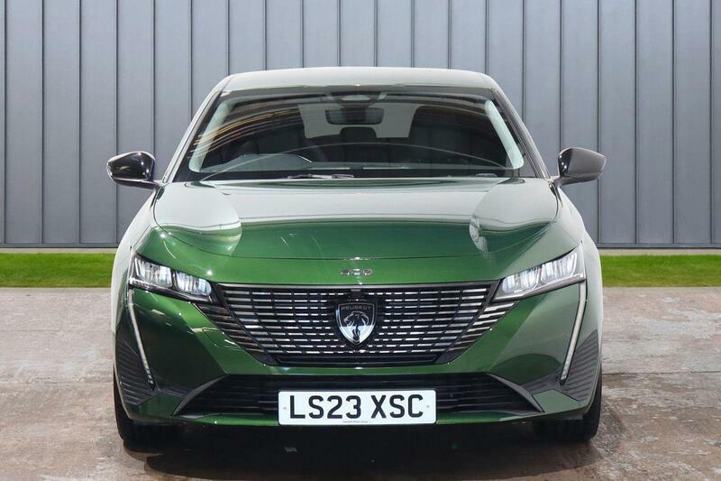 Peugeot 308 1.2 Puretech Allure Premium Eat Euro 6 Ss Green #4