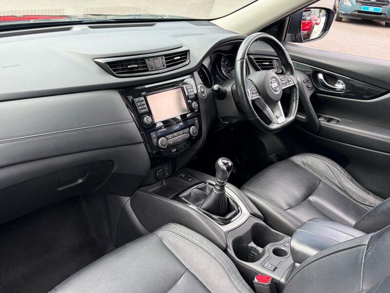 Nissan X-Trail 1.6 Dig-t Tekna Euro 6 Ss WF18UBP Black #2